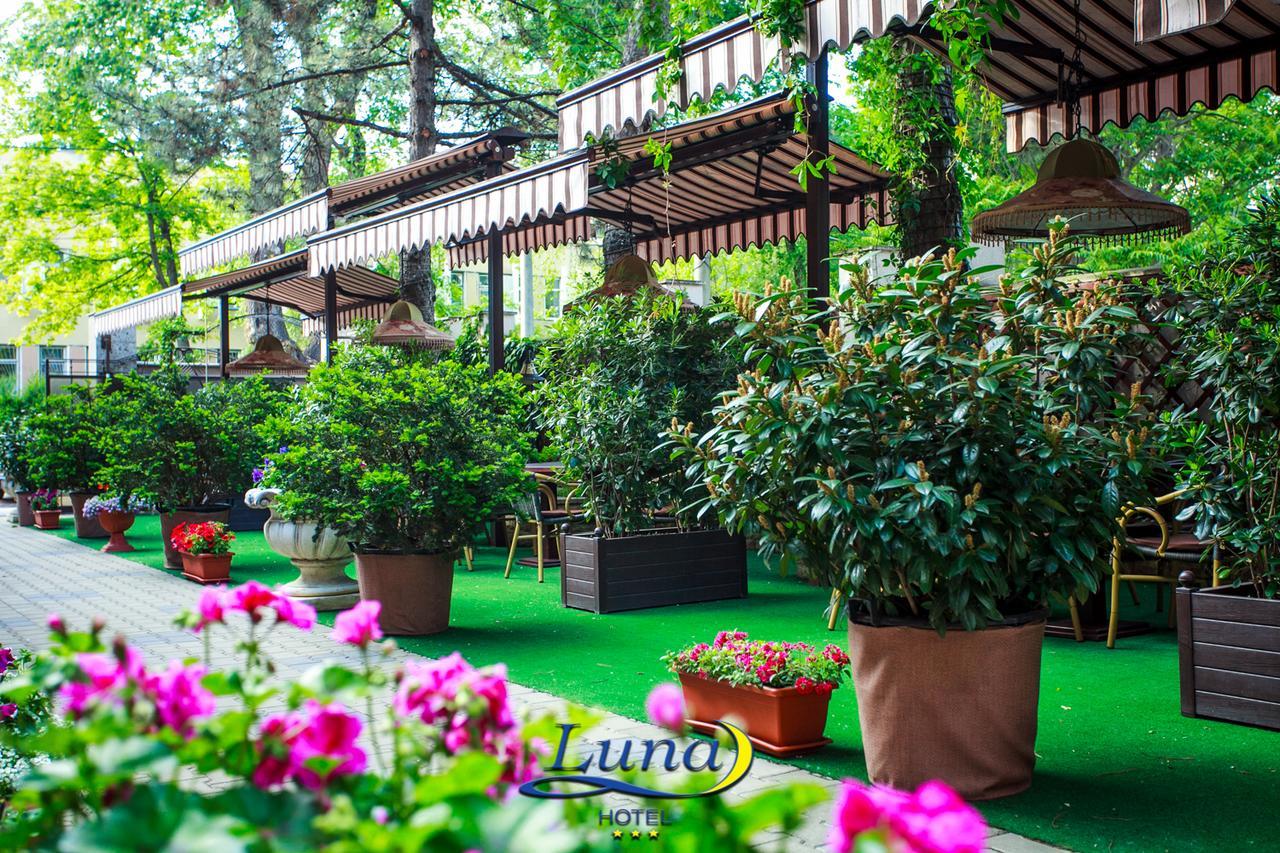 Luna Hotel Kişinev Dış mekan fotoğraf